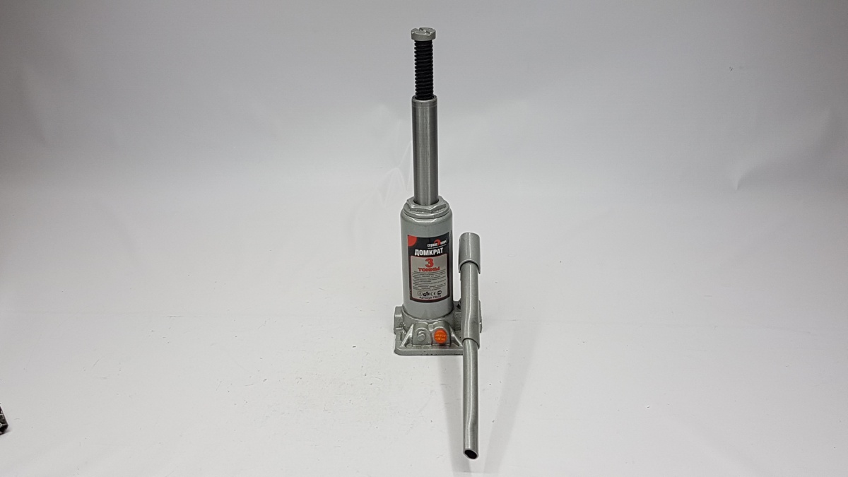 Домкрат 3т Сервис ключ бутылочный в кейсе 75033